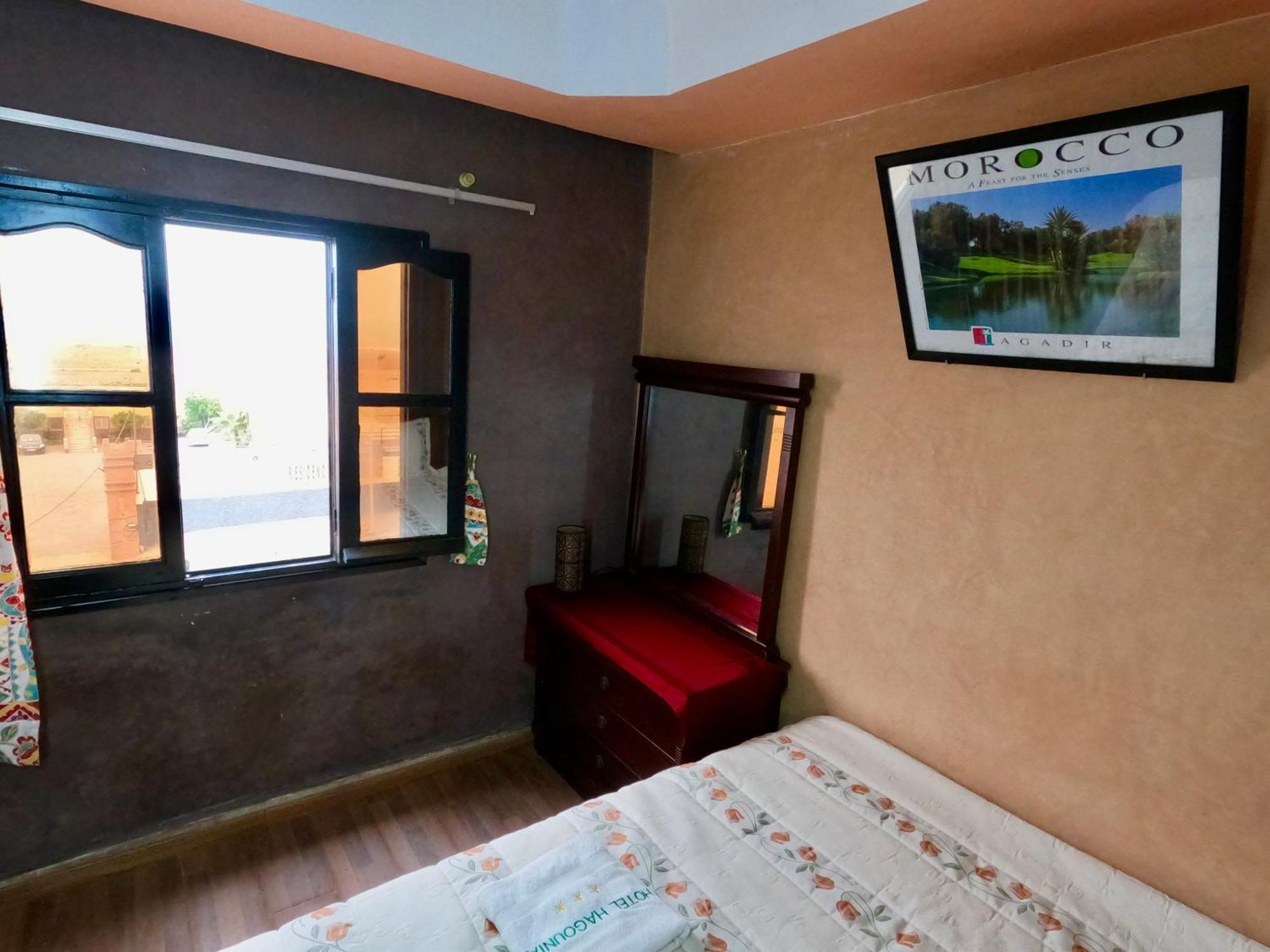 Hagounia Hotel Tantan Kültér fotó